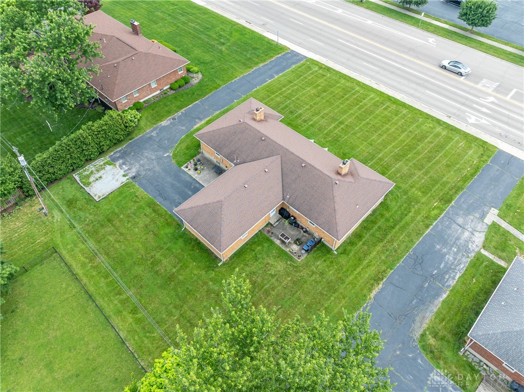 923 E National Road