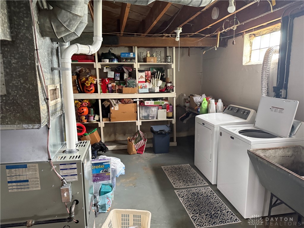 923 E National Road