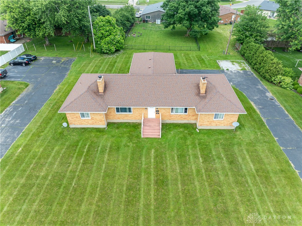 923 E National Road