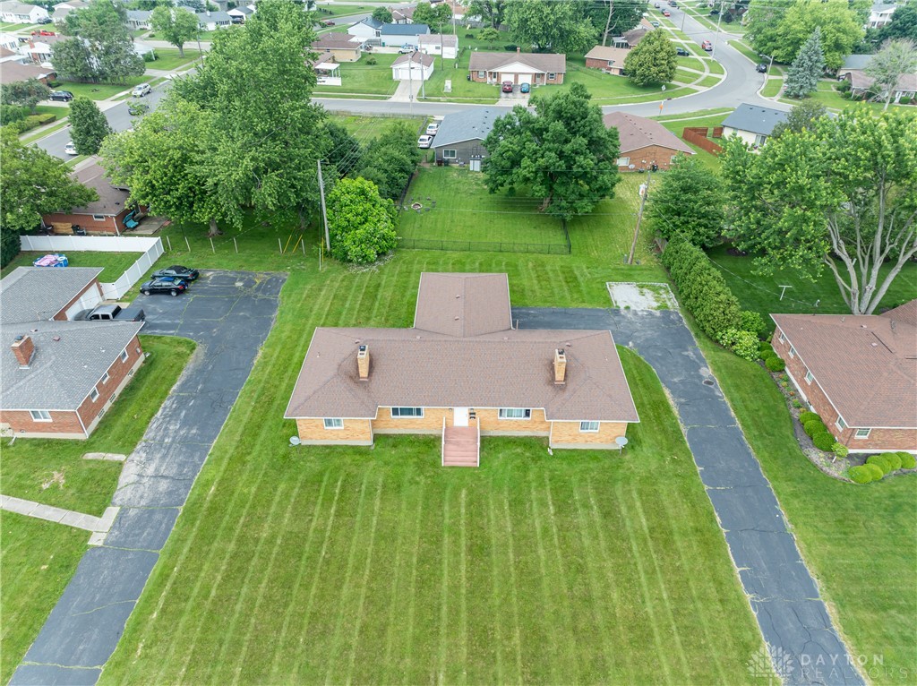 923 E National Road