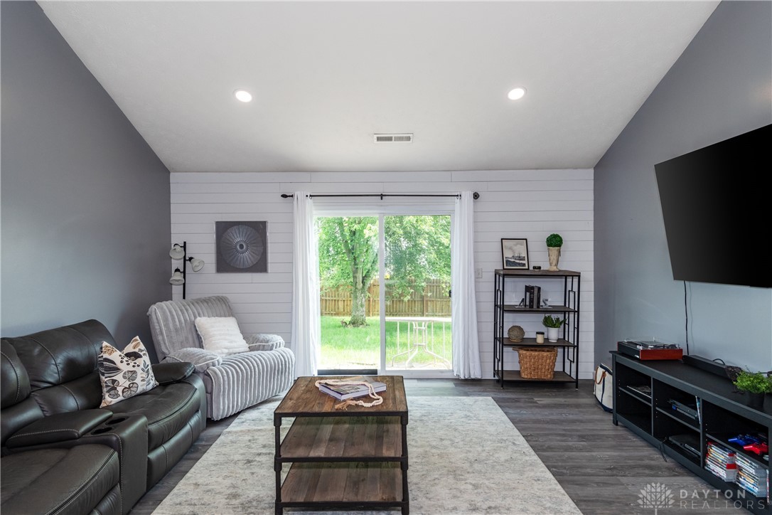 160 Worthington Drive