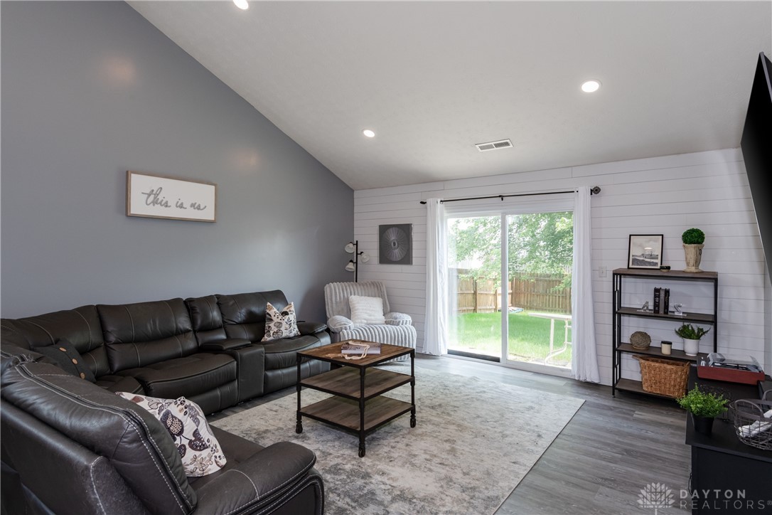 160 Worthington Drive