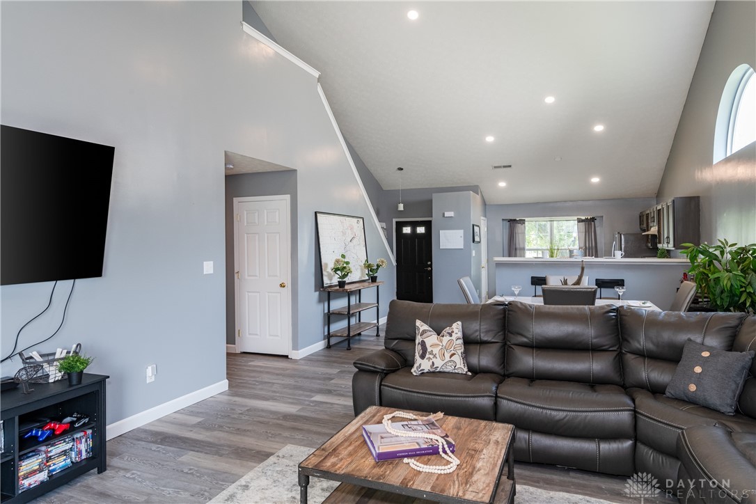 160 Worthington Drive