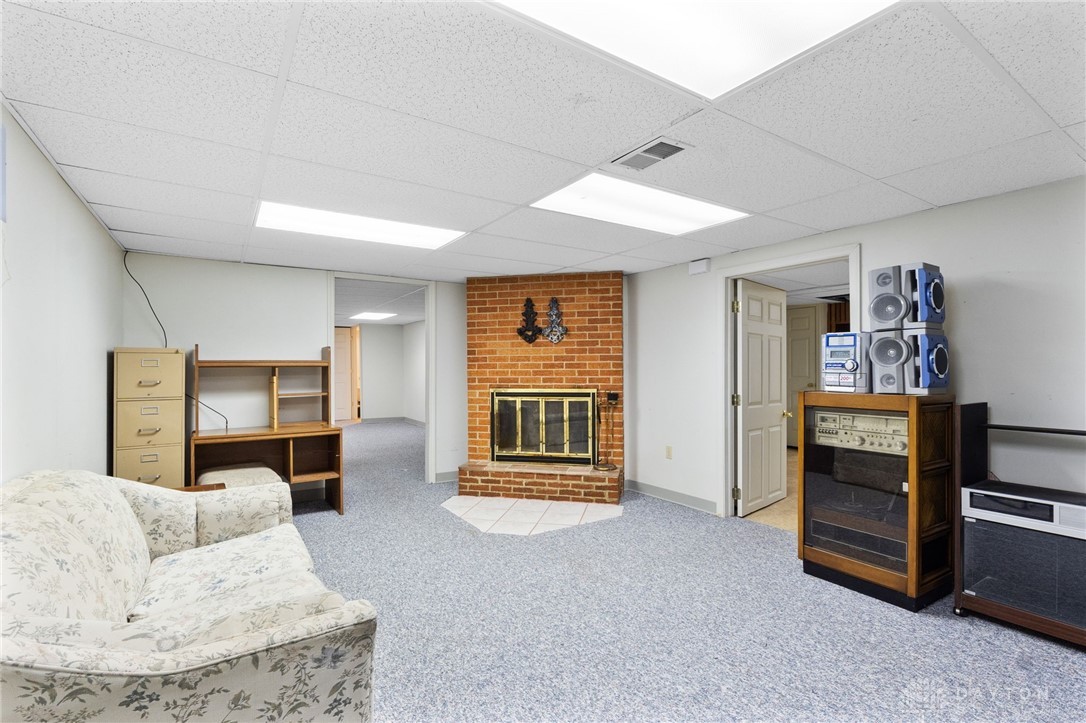 2712 Acorn Drive