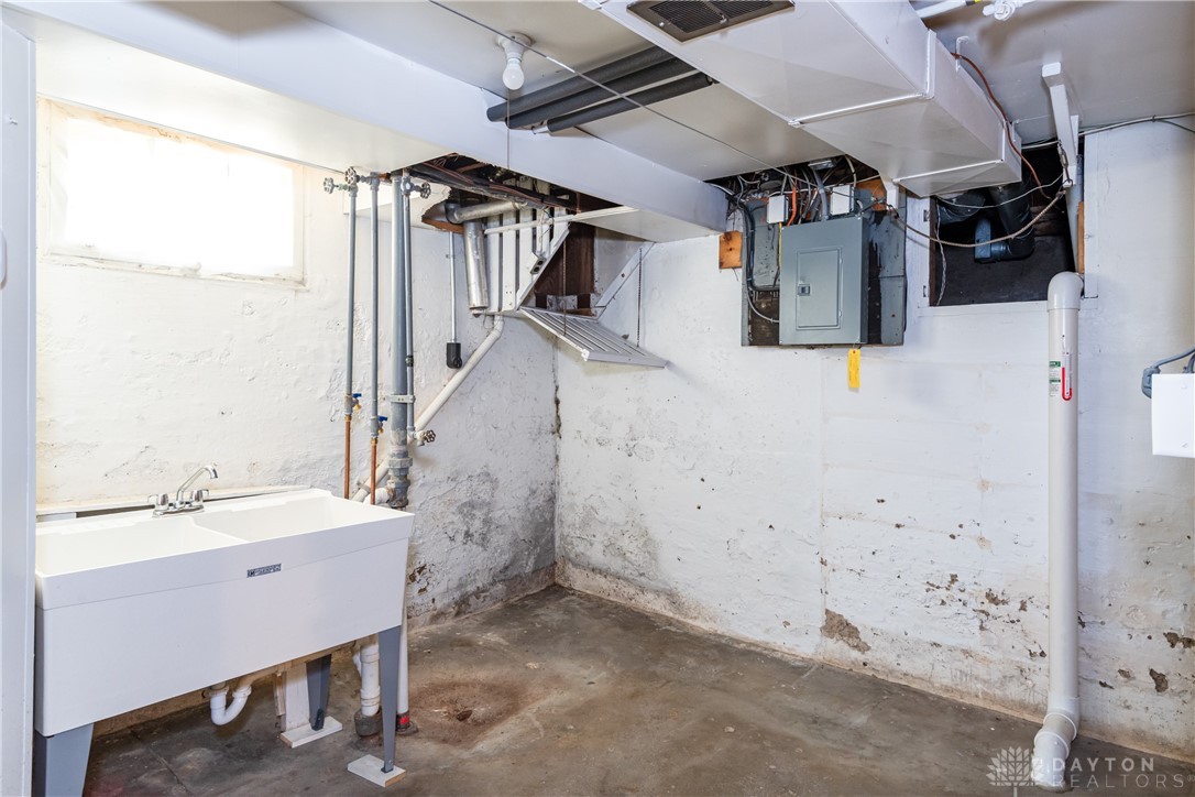 1588 Stockton Avenue