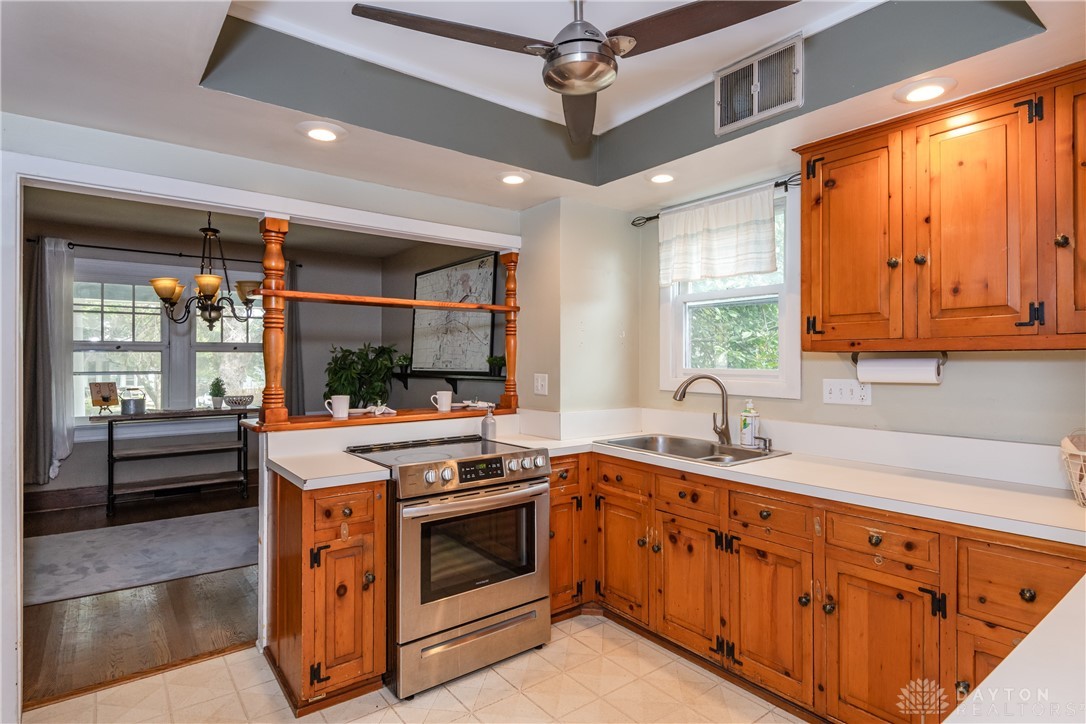 1588 Stockton Avenue