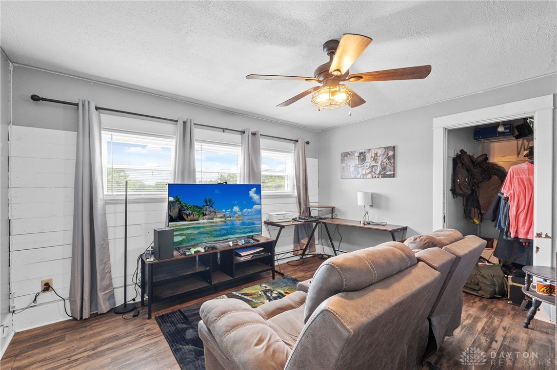 4866 Old Troy Pike
