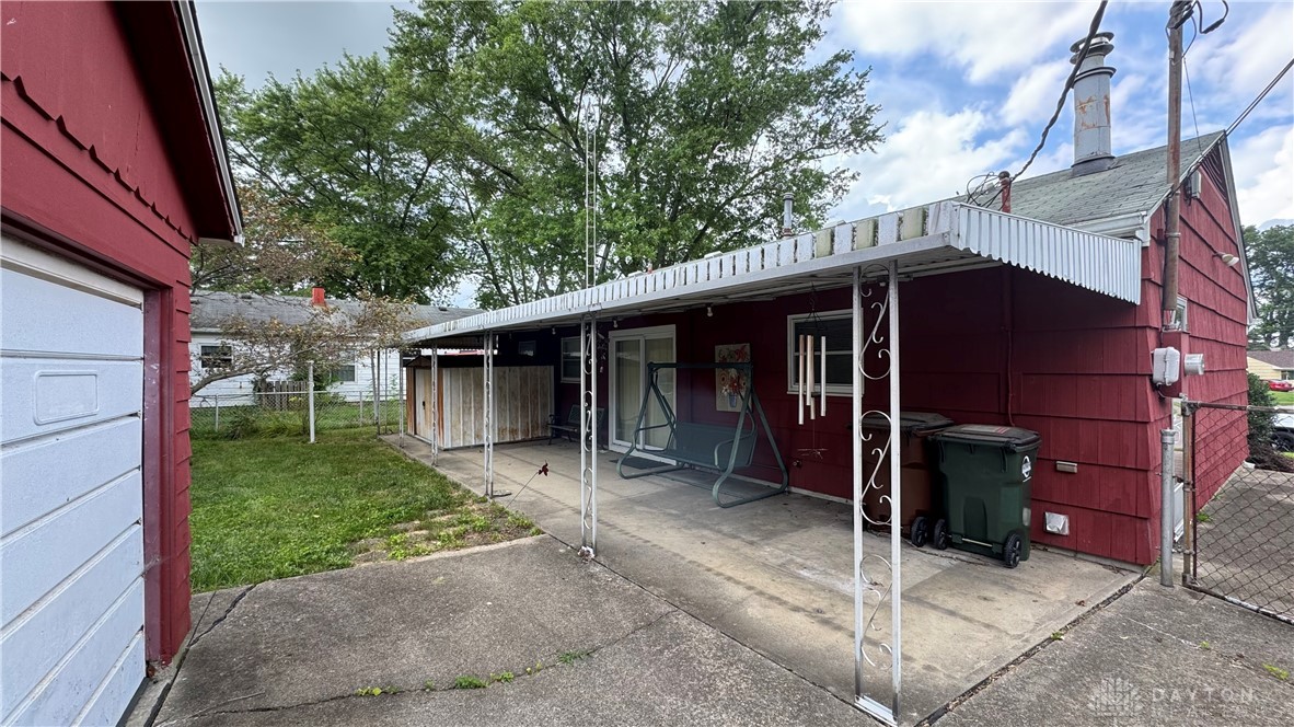120 W Doris Drive