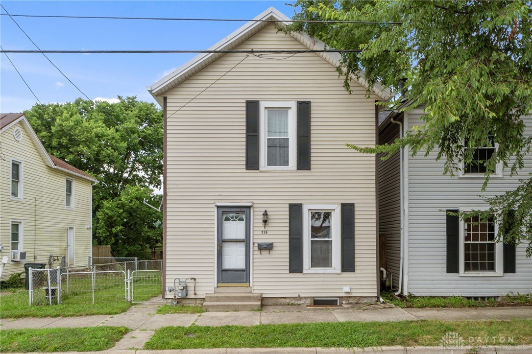 215 Old Main Street