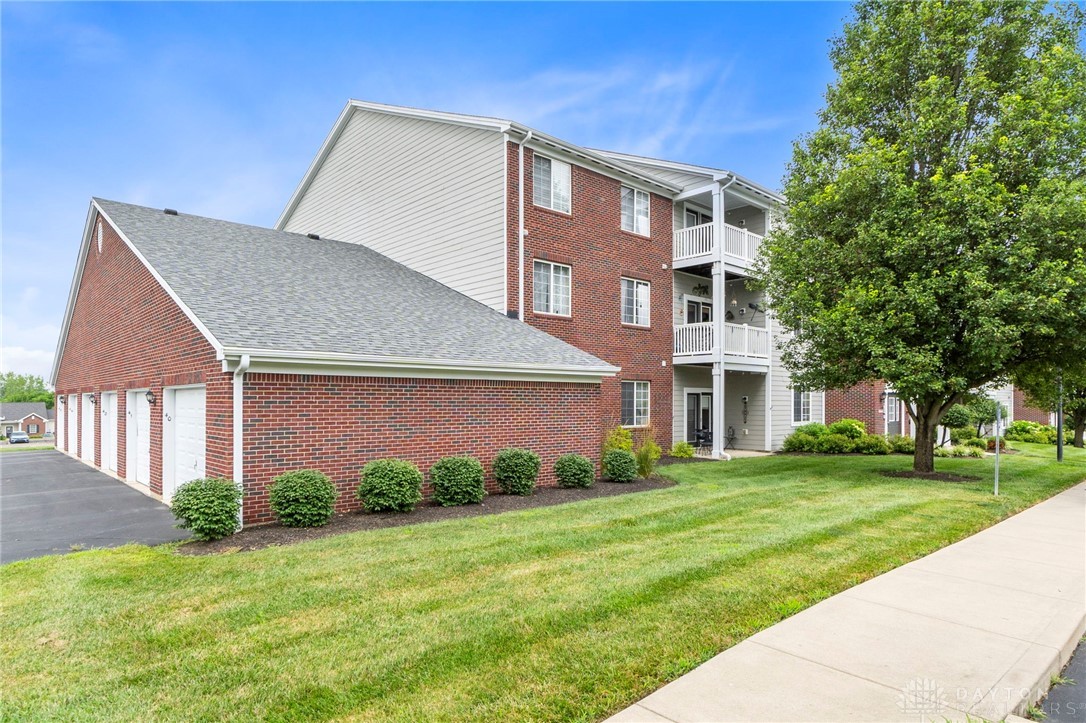 2335 Pinnacle Court 101