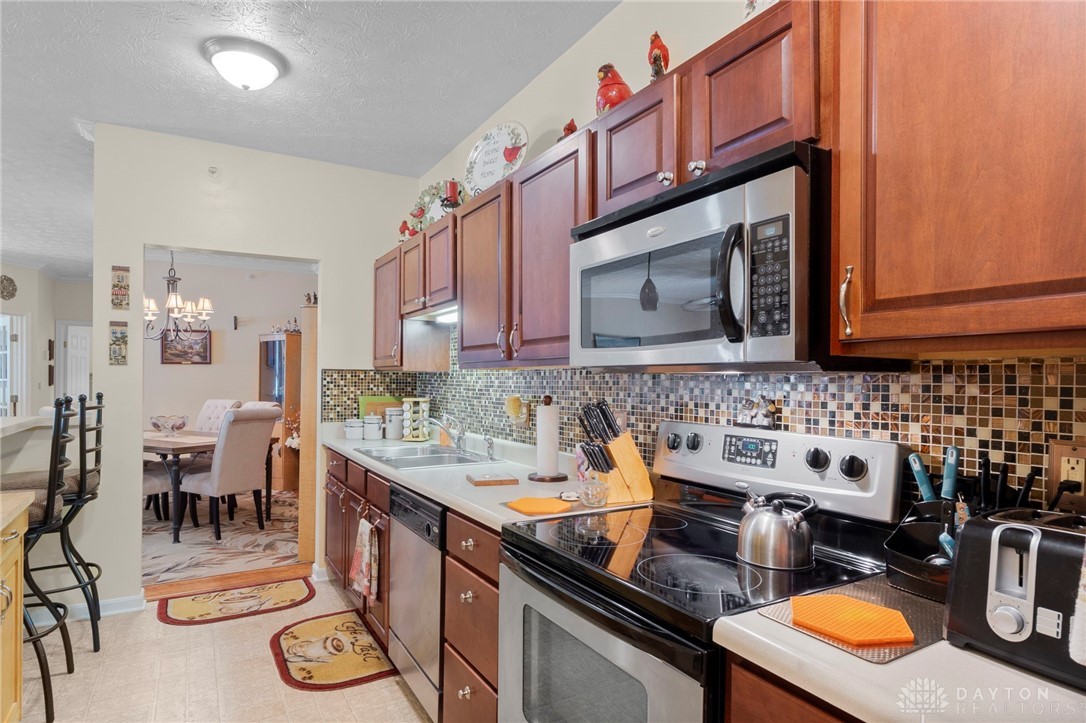 2335 Pinnacle Court 101