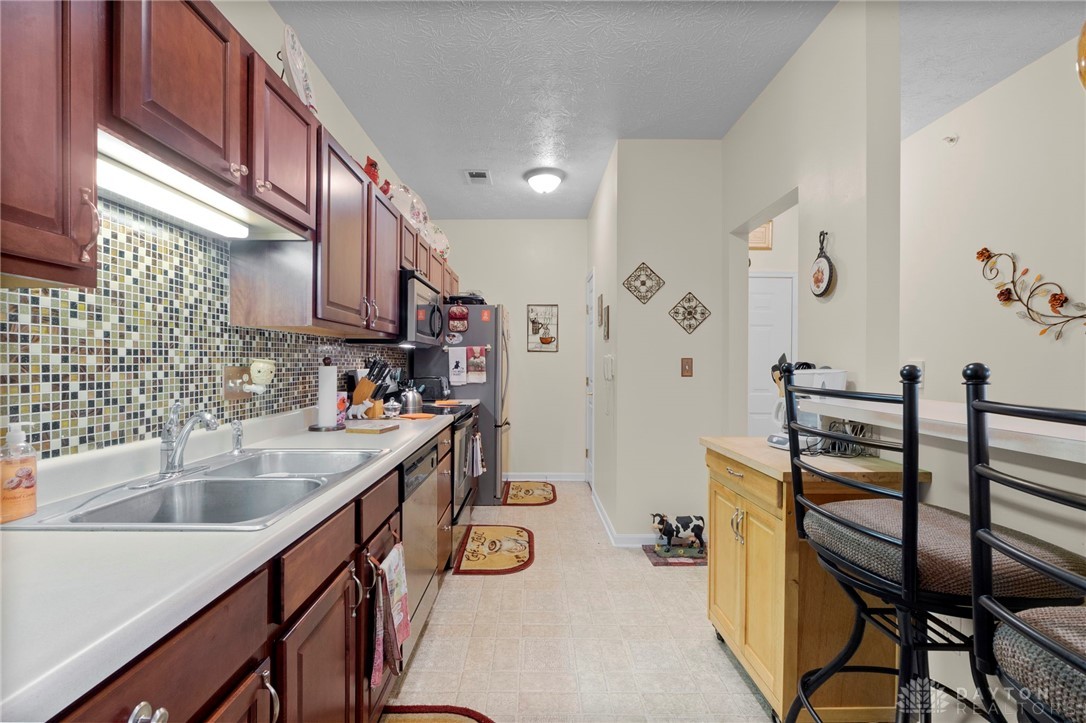 2335 Pinnacle Court 101