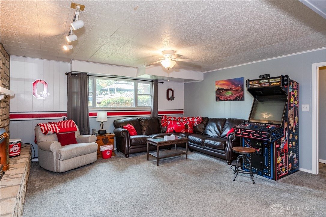 1264 S Elm Street