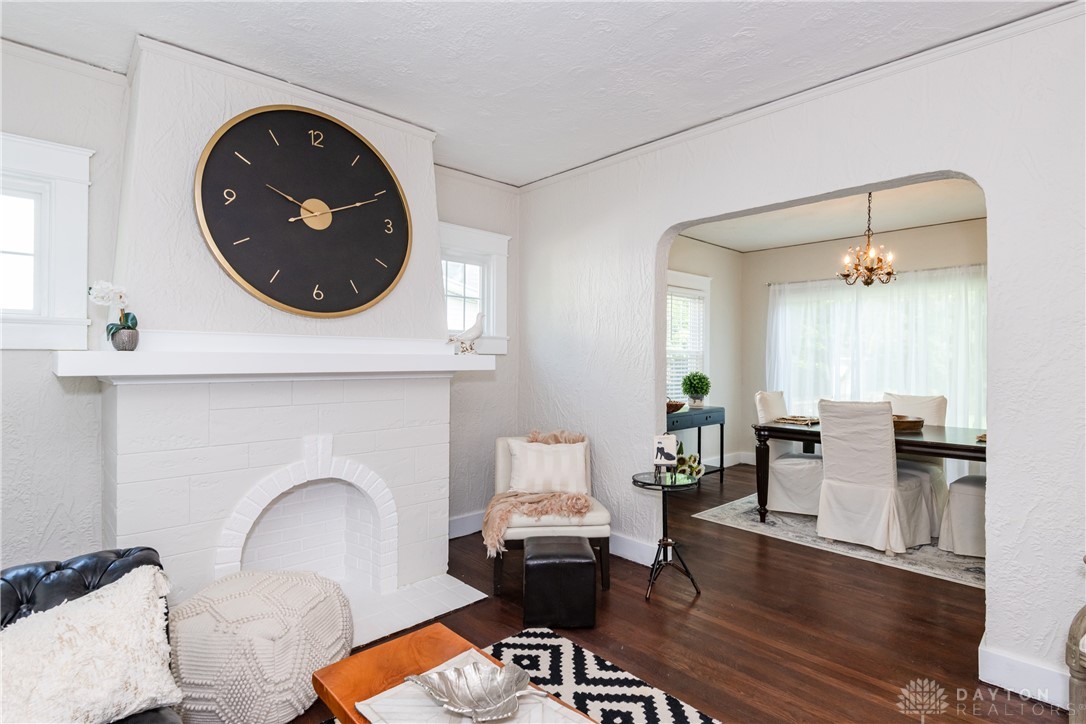 322 Wiltshire Boulevard