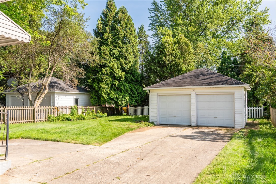 322 Wiltshire Boulevard