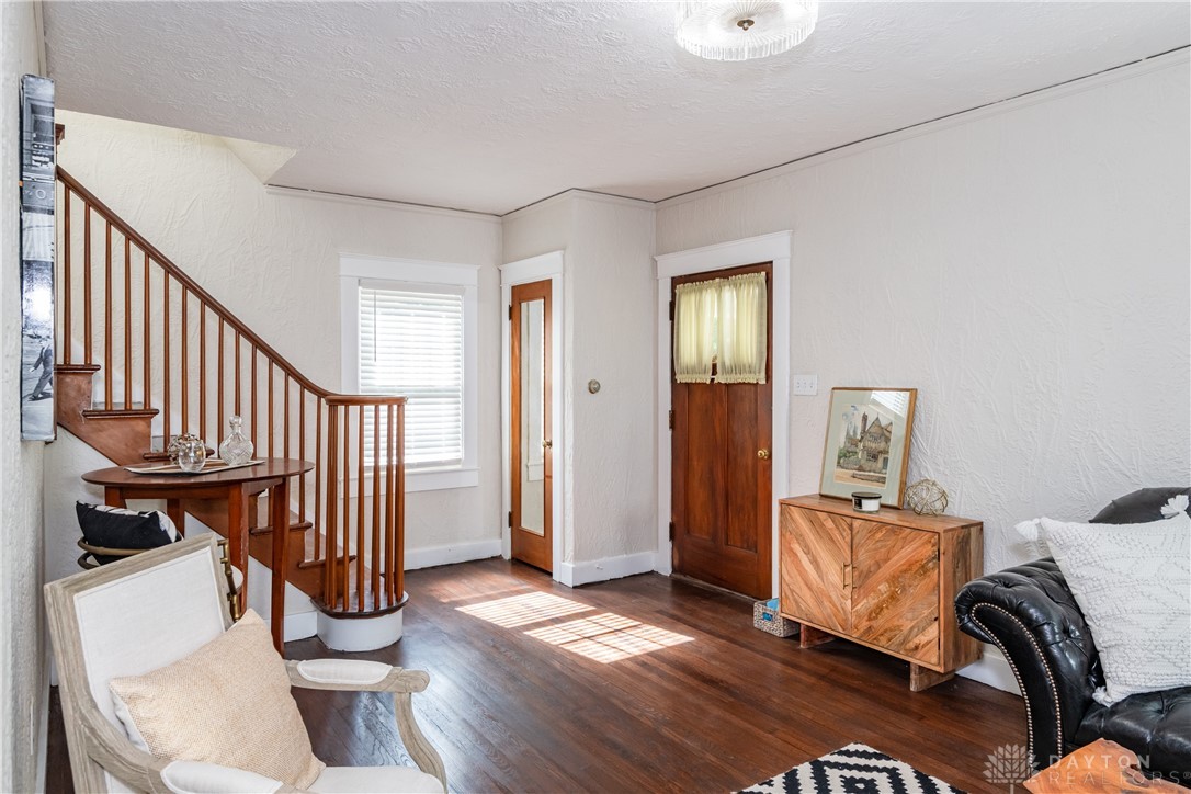 322 Wiltshire Boulevard