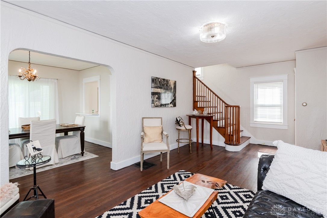 322 Wiltshire Boulevard