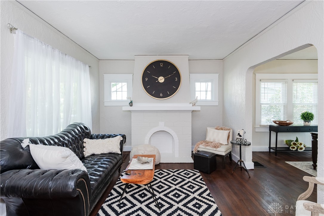 322 Wiltshire Boulevard