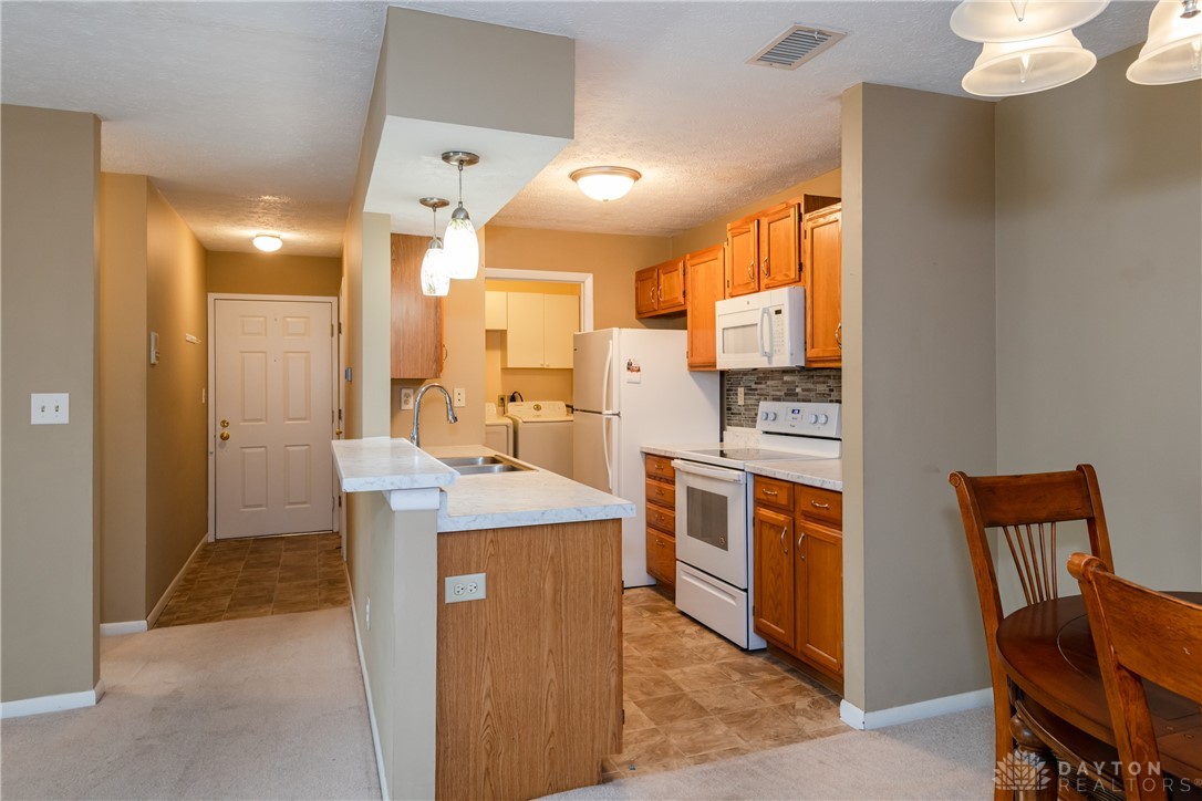 140 Mallard Glen Drive 3