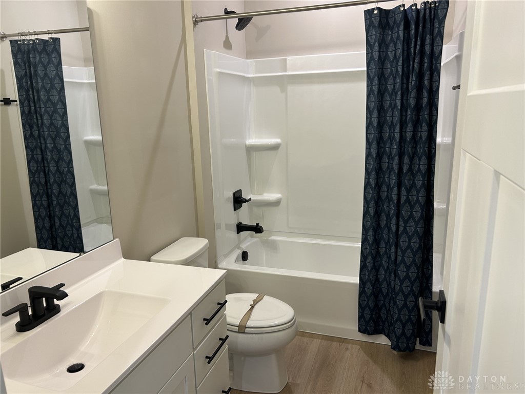 7061 Rivendell Circle