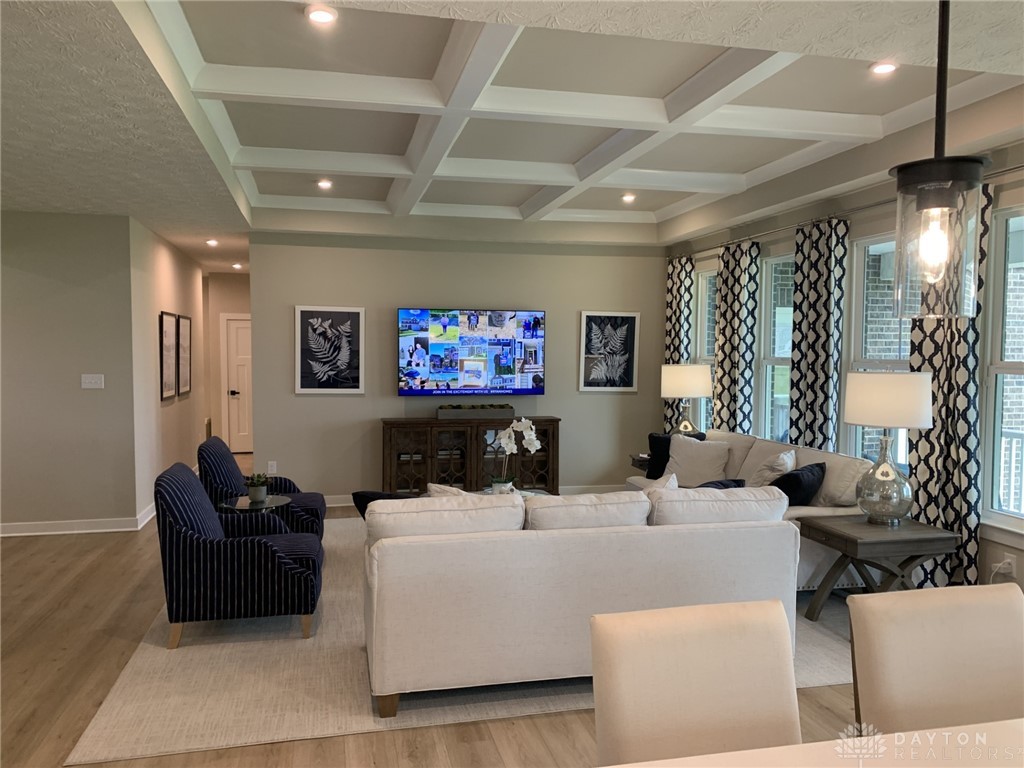 7061 Rivendell Circle