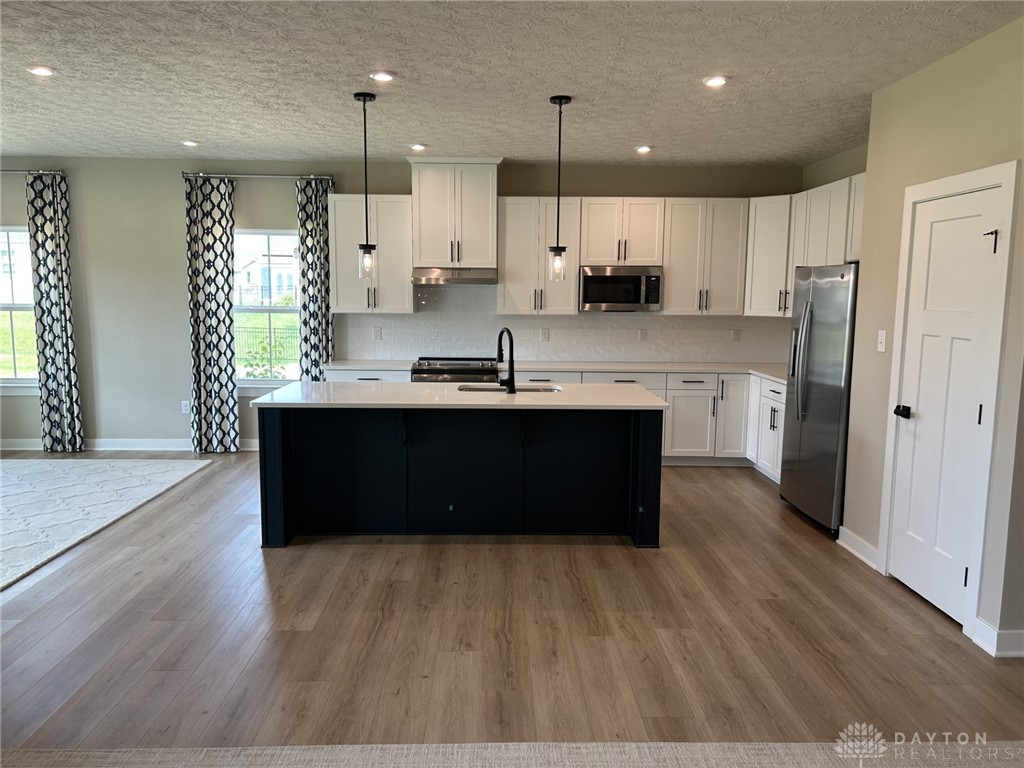 7061 Rivendell Circle