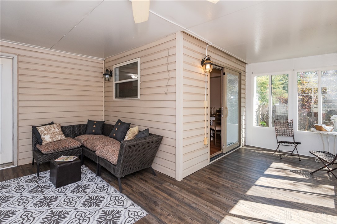 4534 Woodcliffe Avenue