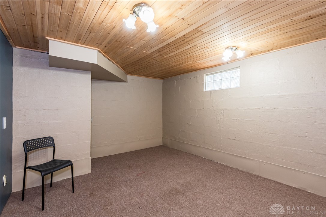 4534 Woodcliffe Avenue