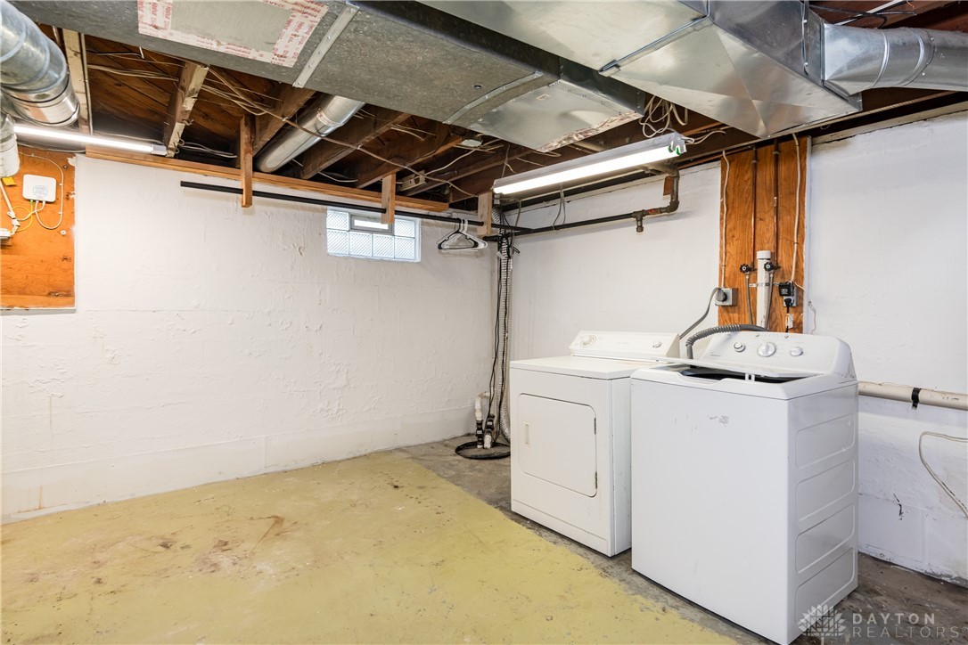 4534 Woodcliffe Avenue