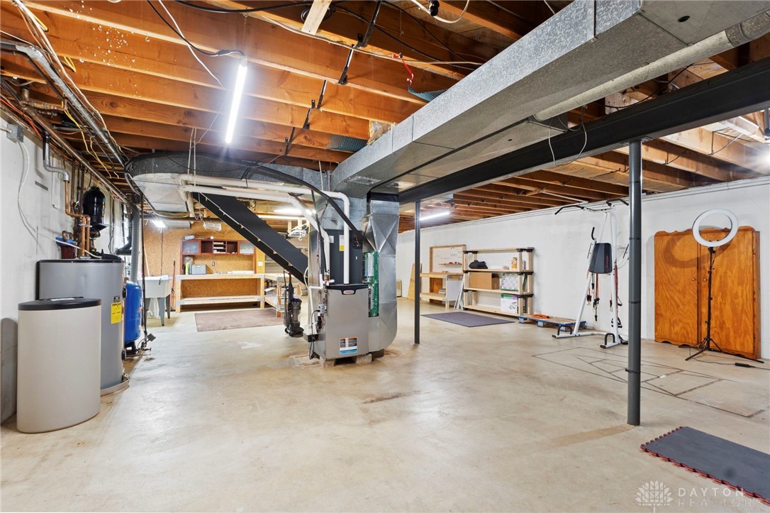 2592 Green Hills Drive