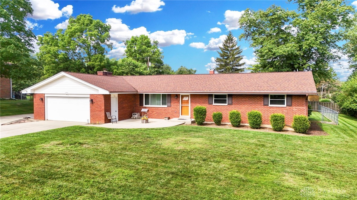 2592 Green Hills Drive