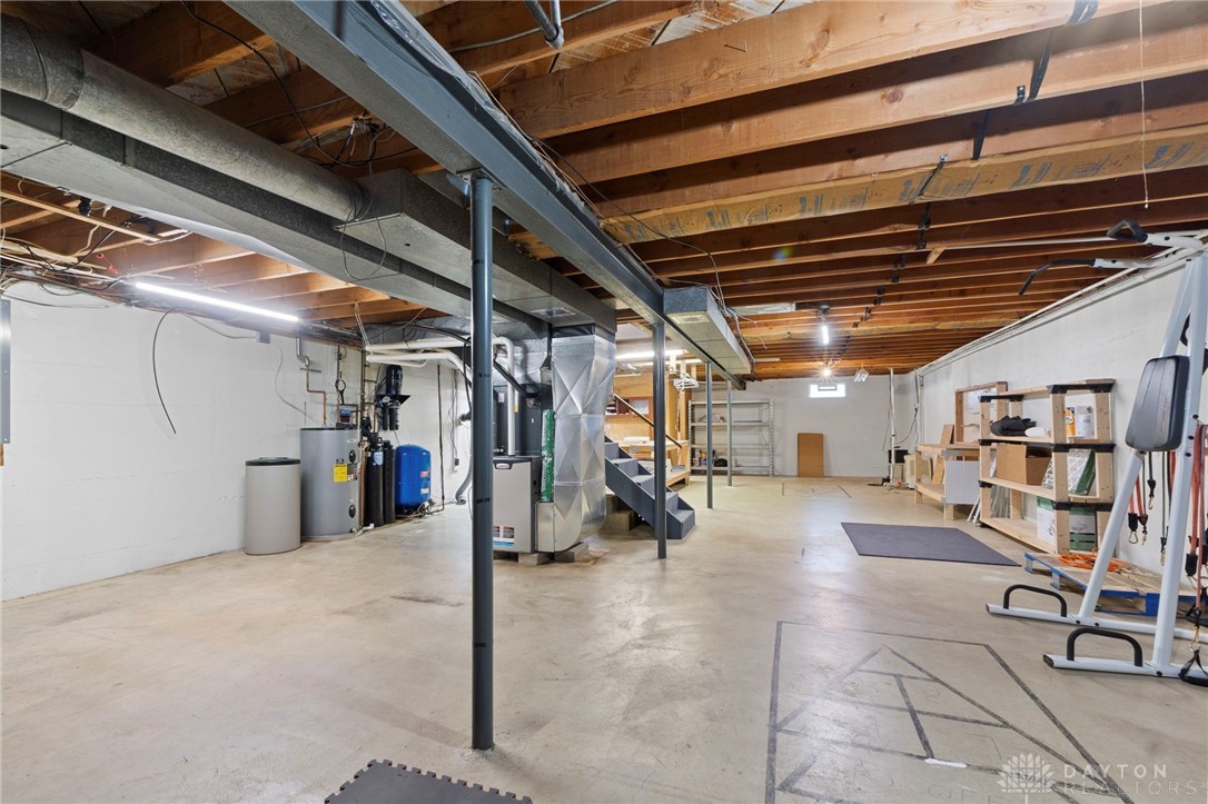 2592 Green Hills Drive