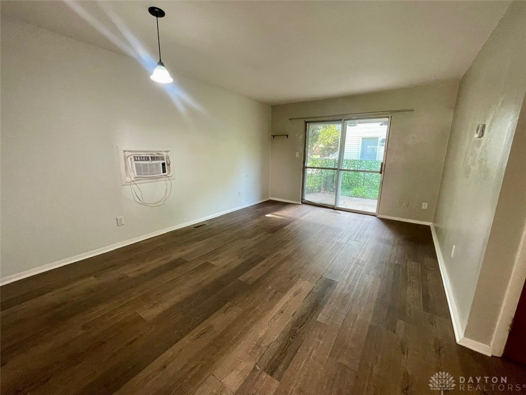 425 Suncrest Drive 1 & 2