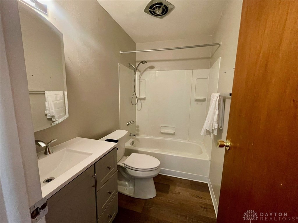 425 Suncrest Drive 1 & 2