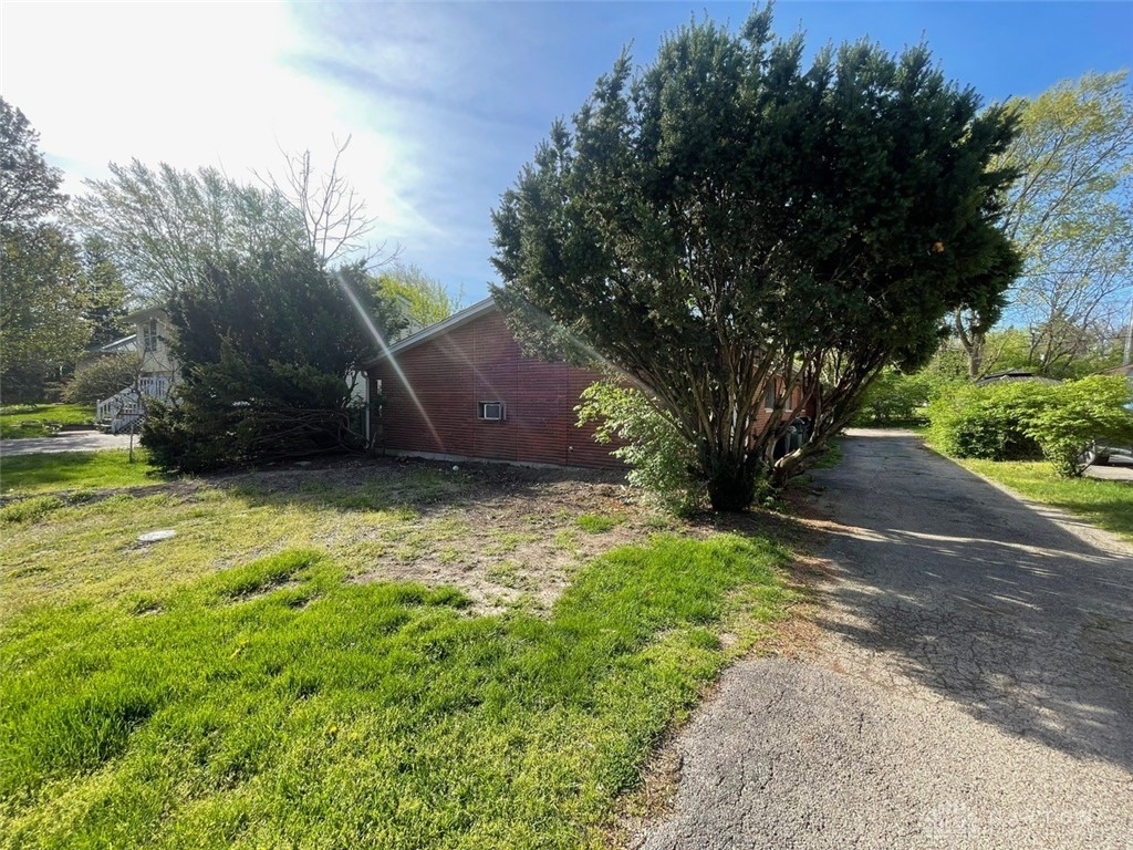 425 Suncrest Drive 1 & 2