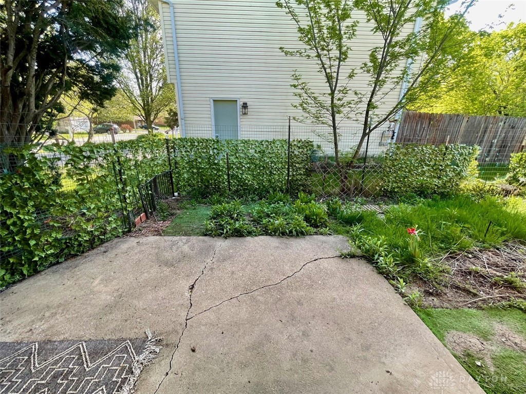 425 Suncrest Drive 1 & 2