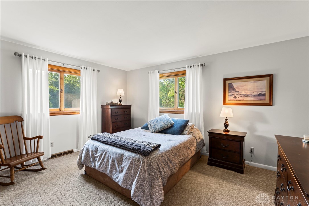 8423 Red Lion 5 Points Road