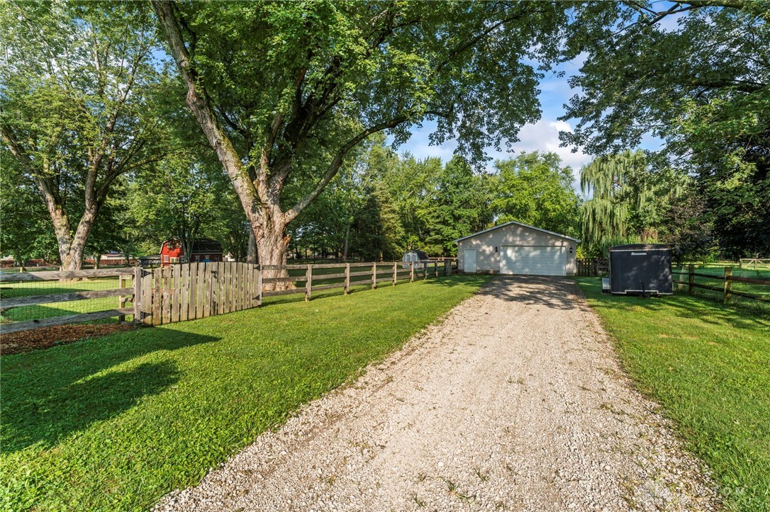 8423 Red Lion 5 Points Road