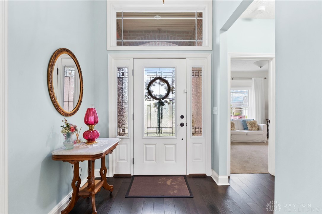 1567 Sierra Vista Way