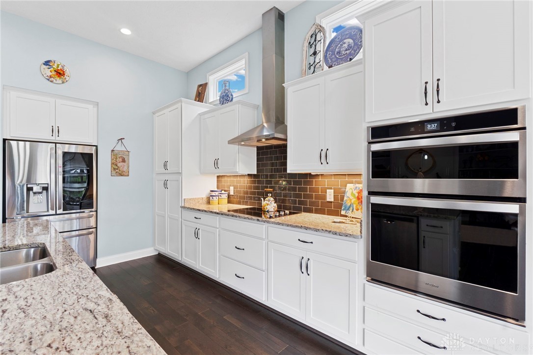 1567 Sierra Vista Way