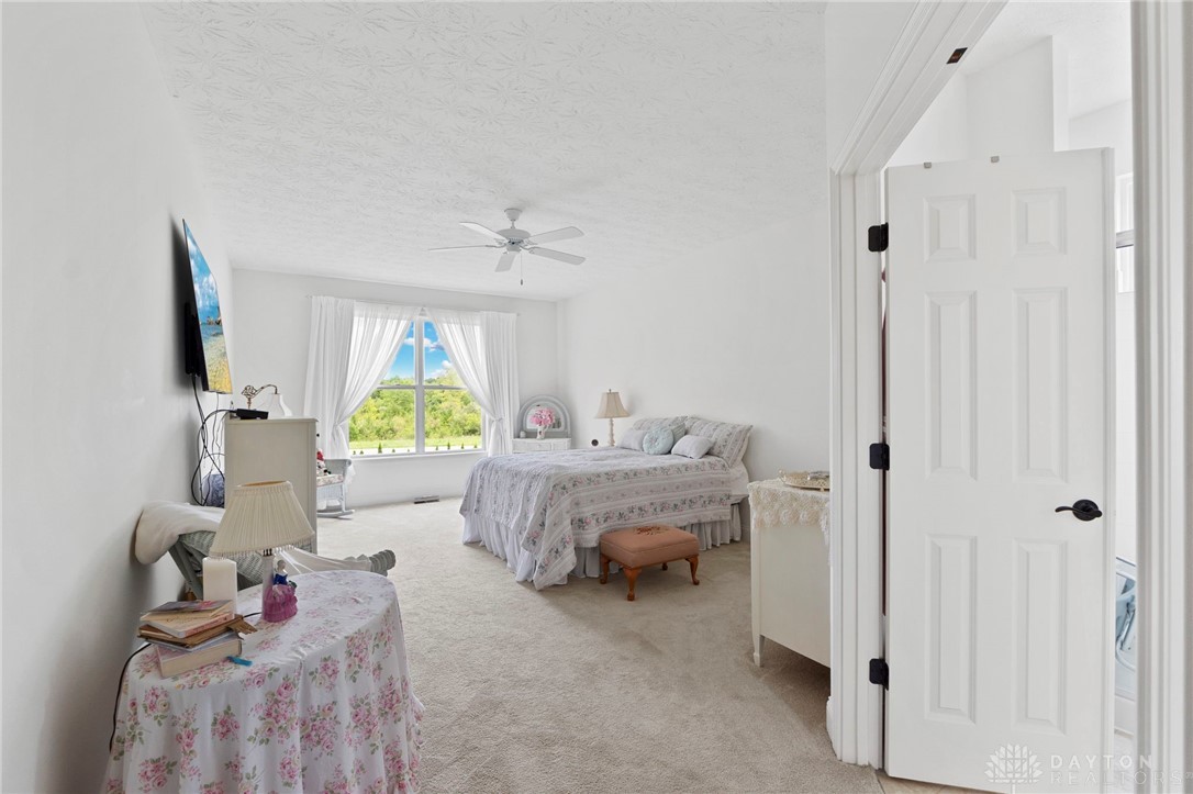 1567 Sierra Vista Way