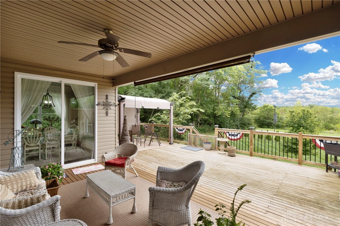 1567 Sierra Vista Way