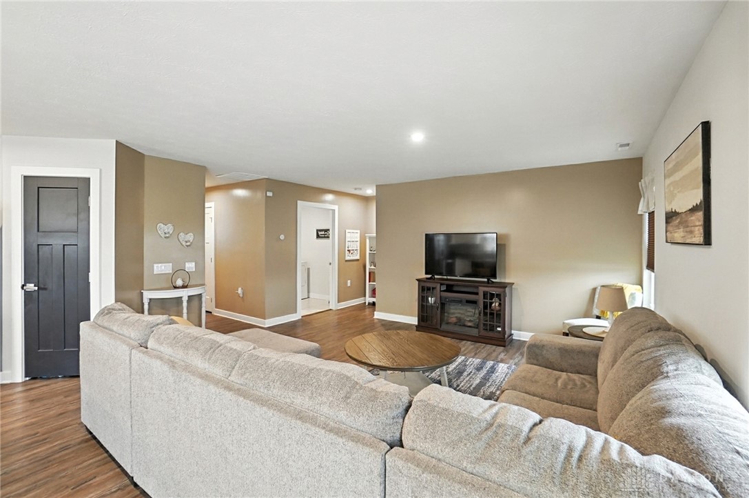 2003 Trillium Way