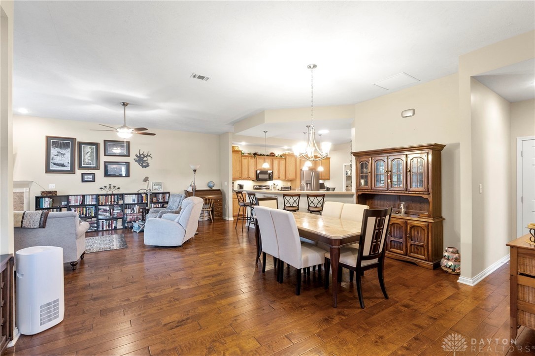 7035 Creekside Circle