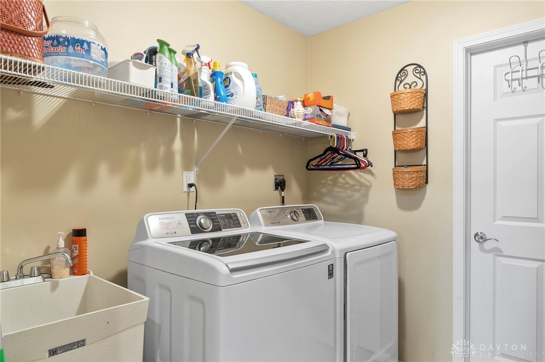 7035 Creekside Circle