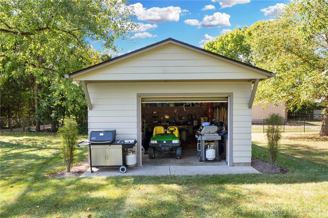 1353 Graceland Drive