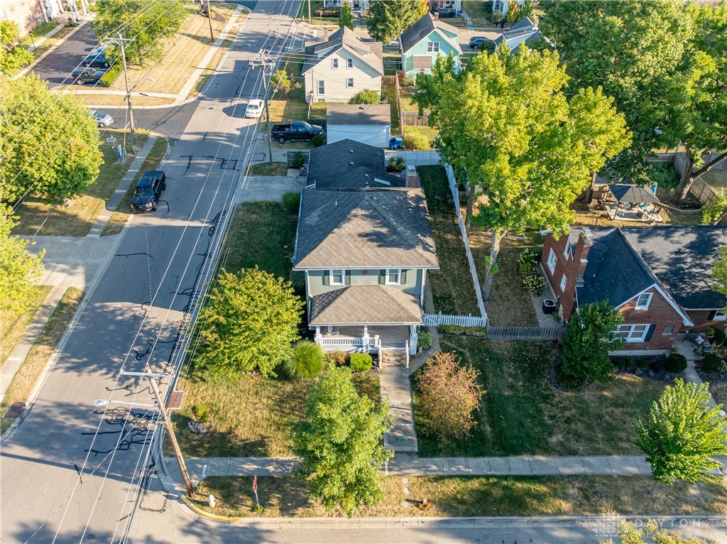 559 W Broadway Street