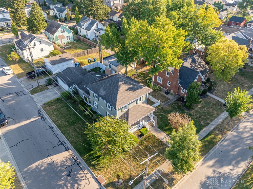 559 W Broadway Street