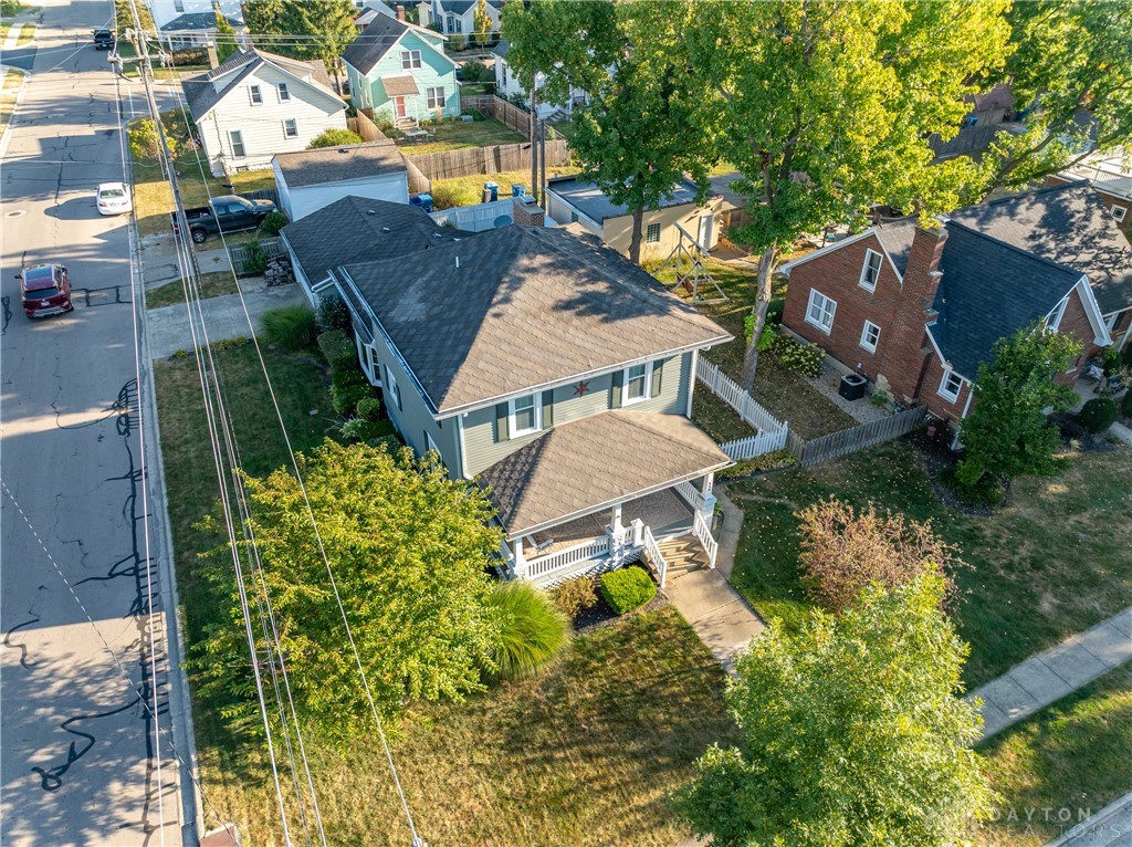 559 W Broadway Street