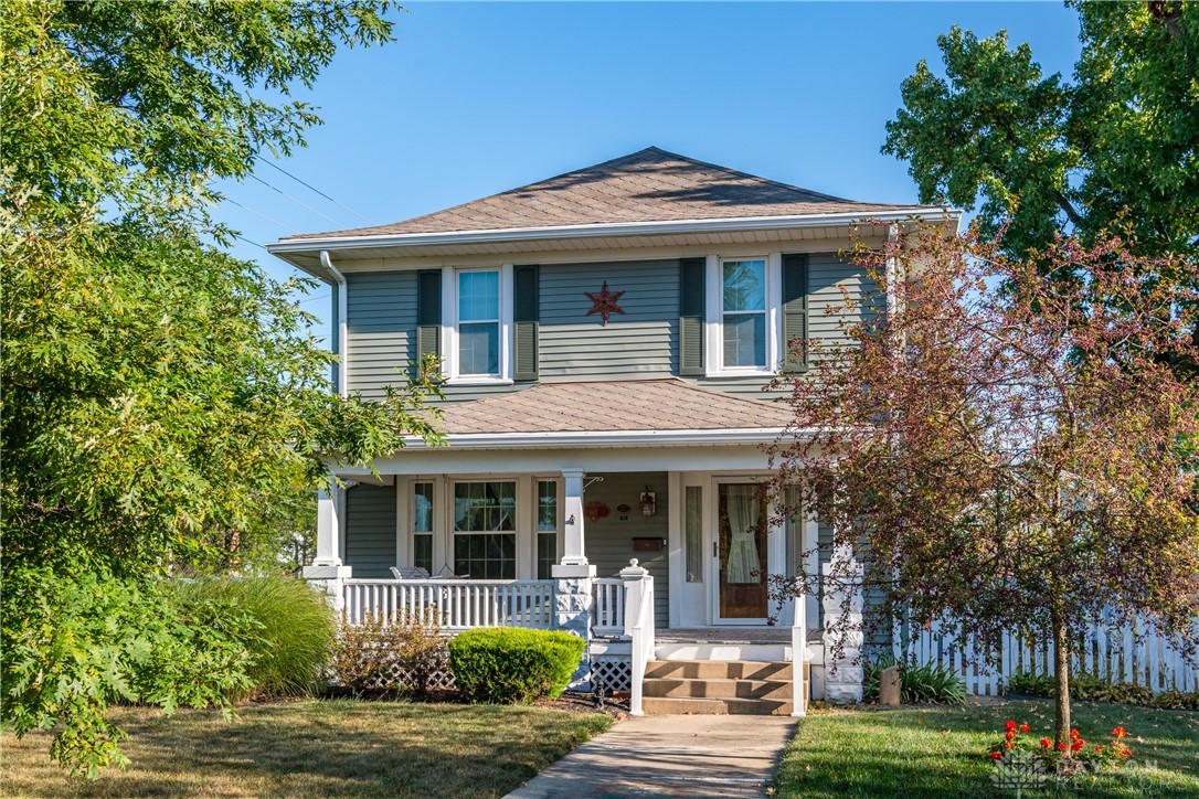 559 W Broadway Street